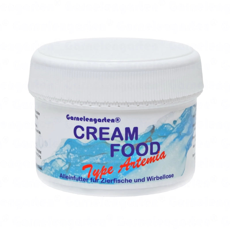Weiße Plastikdose mit blauem Schriftzug. Produkt: Garnelengarten® Cream Food Type Artemia. Alleinfutter für Zierfische und Wirbellose.